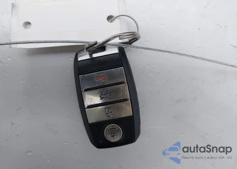 2019 Kia Optima S z USA, uszkodzony, nr VIN 5XXGT4L34KG309524